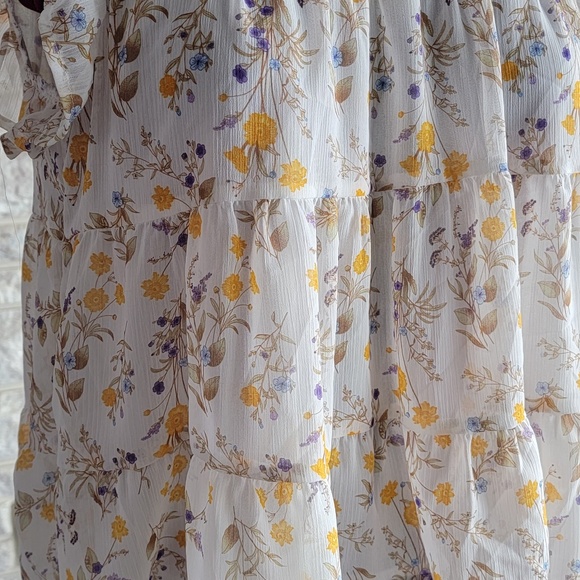 Summer Flowing Blouse - Picture 3 of 4